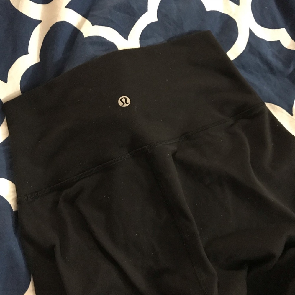 SOLD‼️Lululemon High rise wunder under 7/8
